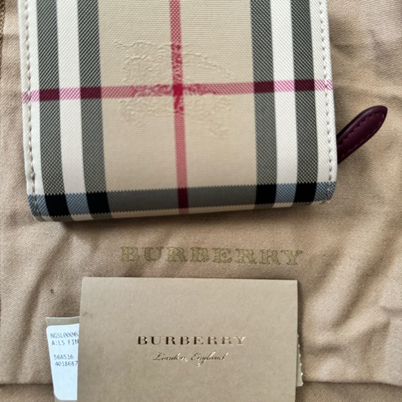 Burberry wallet - Picture 2 of 4